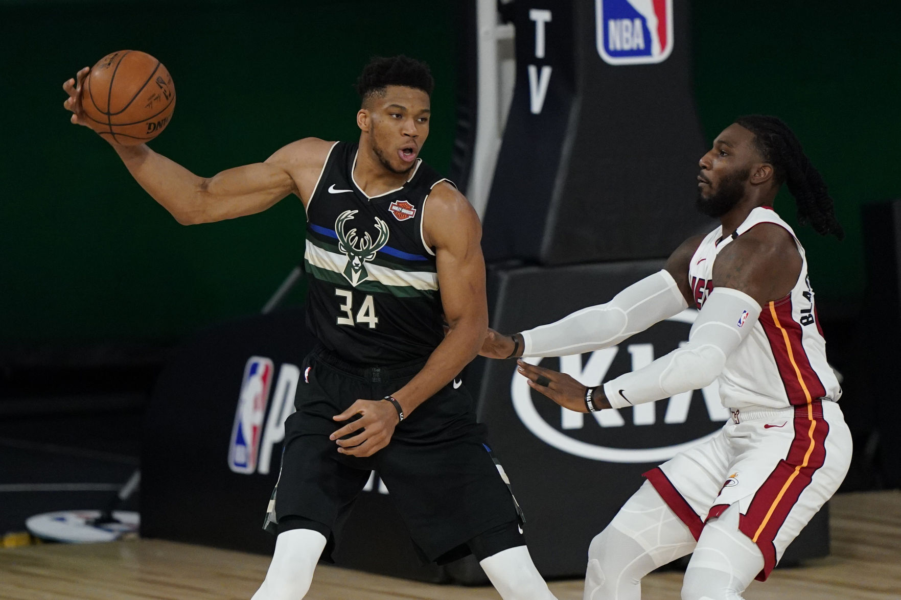 Heat 116, Bucks 114